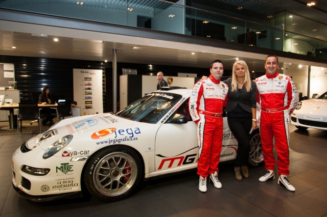 009 exposicion porsche 044